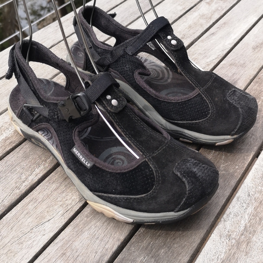 Merrell leather flats